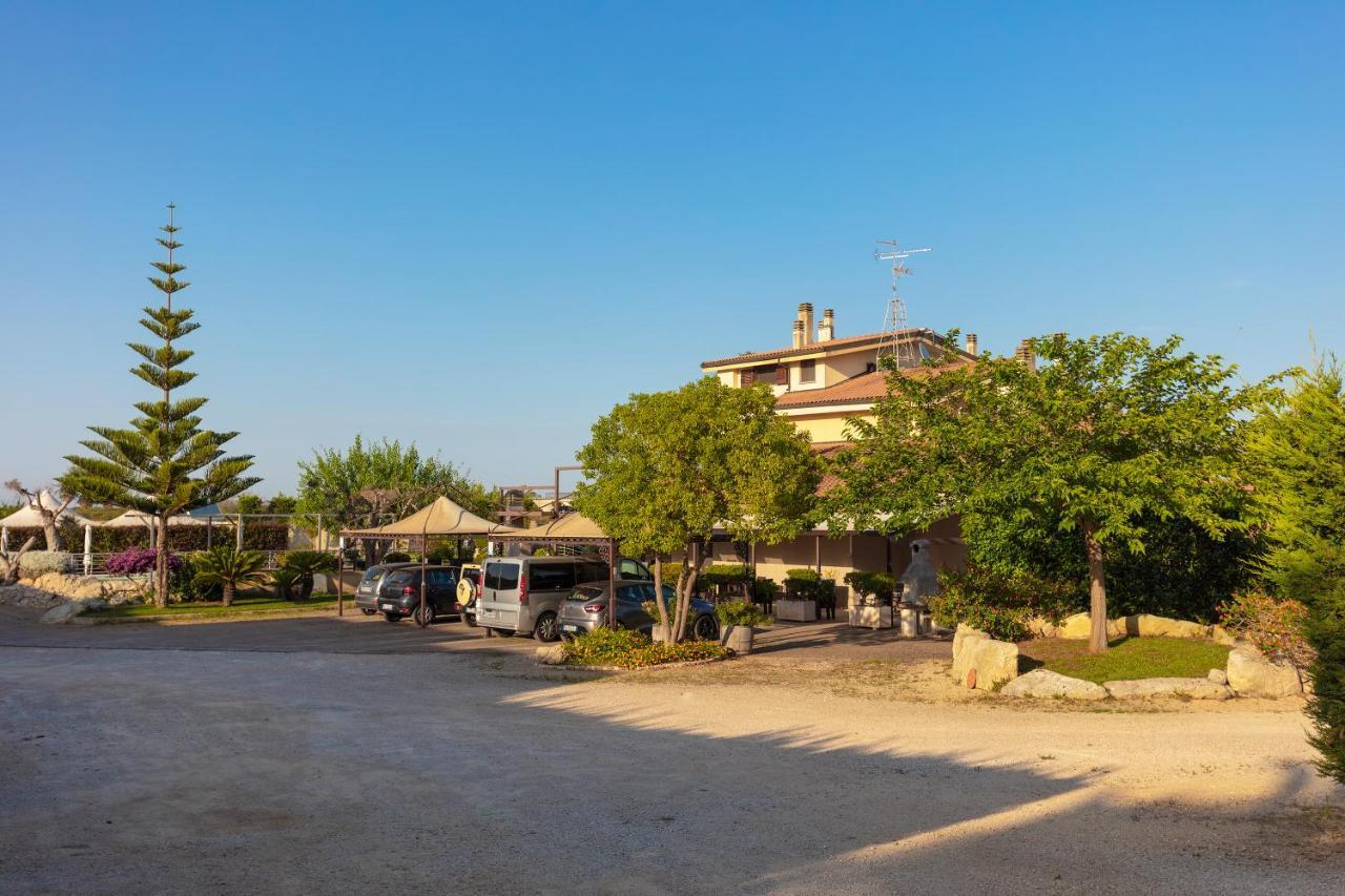 Bed & Breakfast Giardini Di Marzo Лечче Экстерьер фото