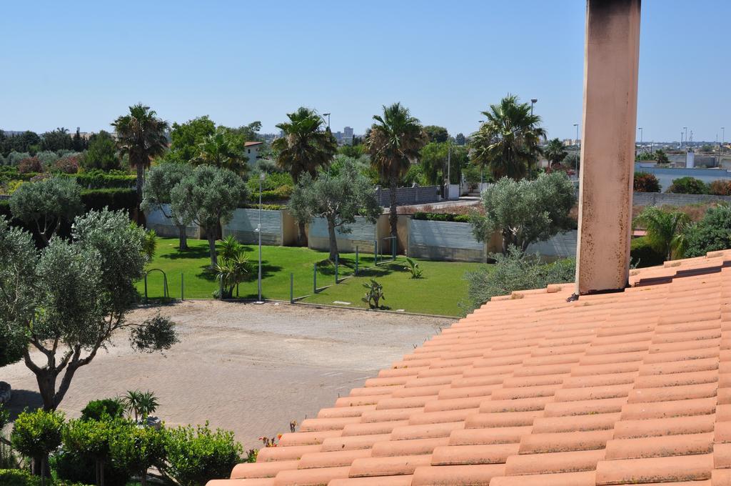 Bed & Breakfast Giardini Di Marzo Лечче Экстерьер фото